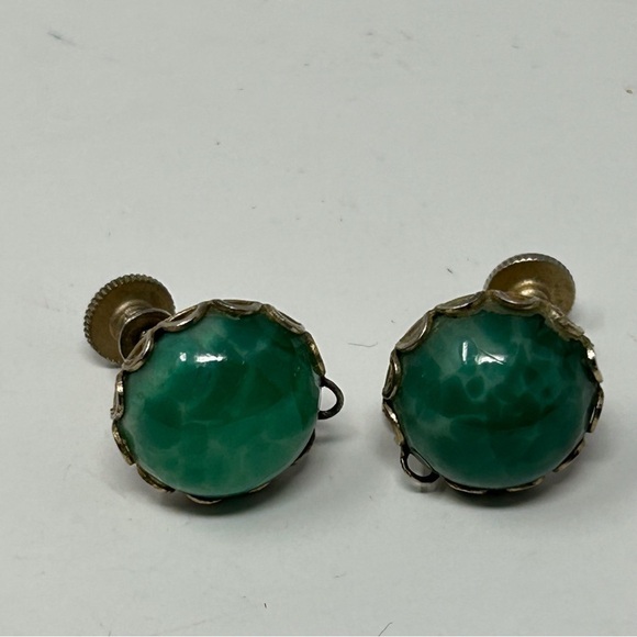 Vintage Faux Green Marble Stone Round Screwback Earrings Silver Tone - Picture 5 of 7